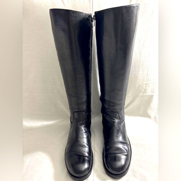 Varda Boots - Picture 1 of 11
